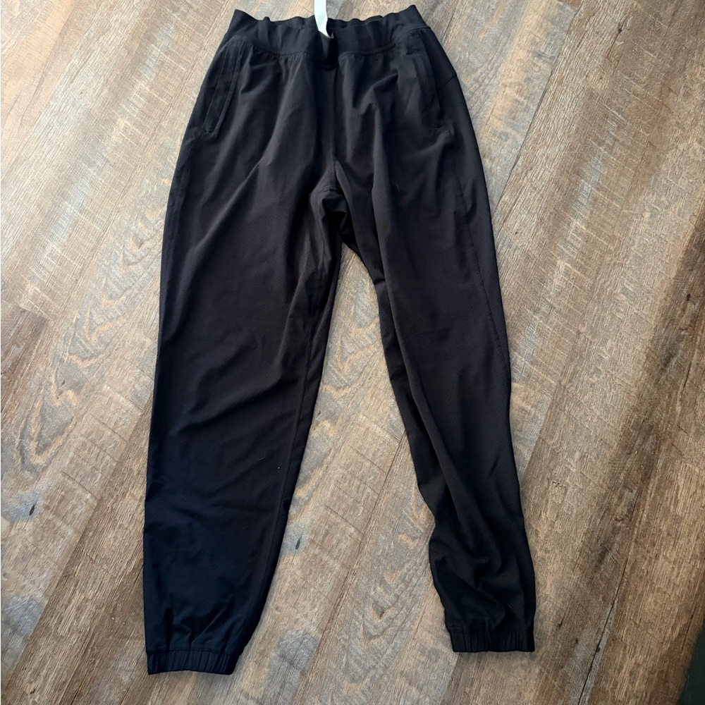 Lululemon adapted state perforated high rise jogger